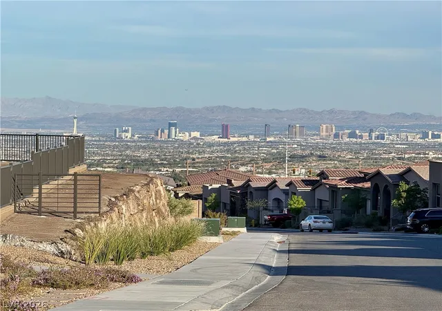 4th image of 11622 Peregrine Point Ct, Las Vegas, NV 89138 | MLS# 2783604