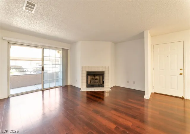 2nd image of 2200 S Fort Apache Rd #1044, Las Vegas, NV 89117 | MLS# 2782852