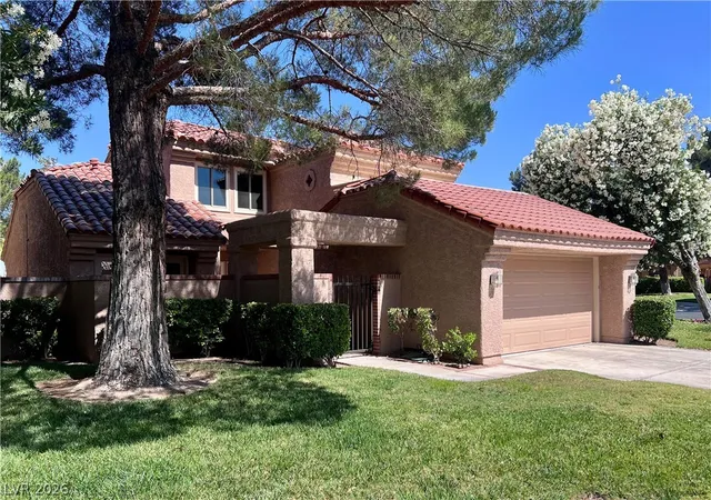 Photo 2 of Single family home for sale at 7536 Spanish Bay Dr, Las Vegas, NV 89113 | MLS# 2781675 | Listing updated on 2026-08-26