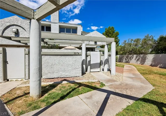 4th image of 5574 Orch Ln, Las Vegas, NV 89110