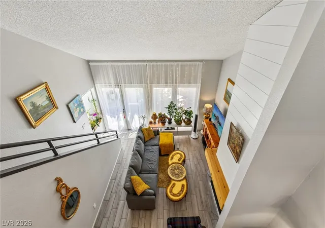 5th image of 5574 Orch Ln, Las Vegas, NV 89110