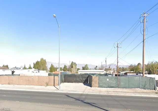 1st image of Gateway Rd, Las Vegas, NV 89115 | MLS# 2784386