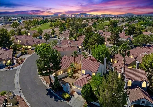 2nd image of 5264 Crooked Valley Dr, Las Vegas, NV 89149 | MLS# 2784605