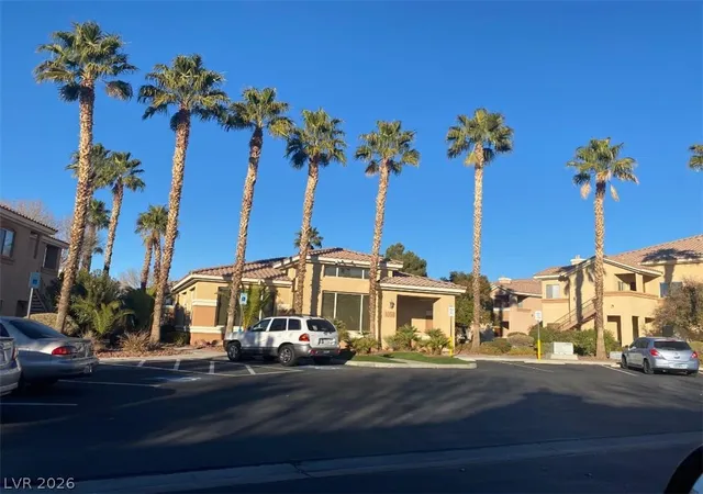 2nd image of 1050 E Cactus Ave, Las Vegas, NV 89183
