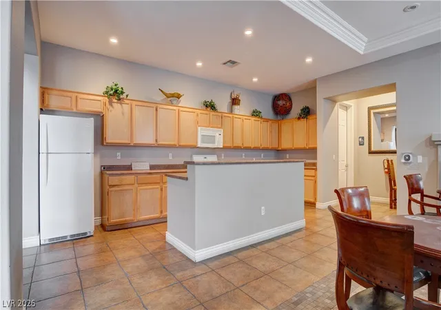 Listing Photo 4 - Condo for sale in building located at 10180 Delray Bch Ave, Las Vegas, NV 89129 - Unit #102