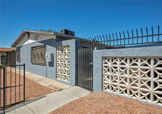 2nd image of 2527 Carroll St, North Las Vegas, NV 89030 | MLS# 2783901