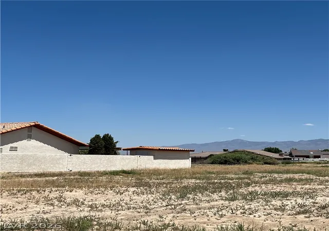 Homes for sale in Pahrump, NV | 240 Glenoaks St, Pahrump, NV 89048 | MLS# 2784998