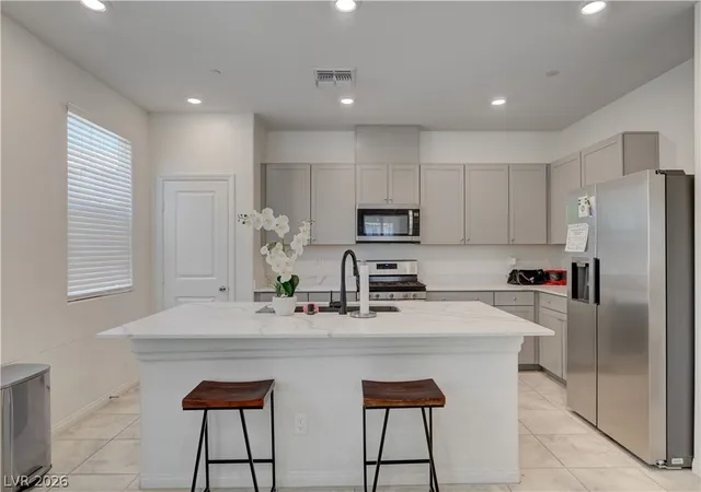 Homes for sale in Henderson, NV | 2444 Padulle Pl, Henderson, NV 89044 | MLS# 2785022