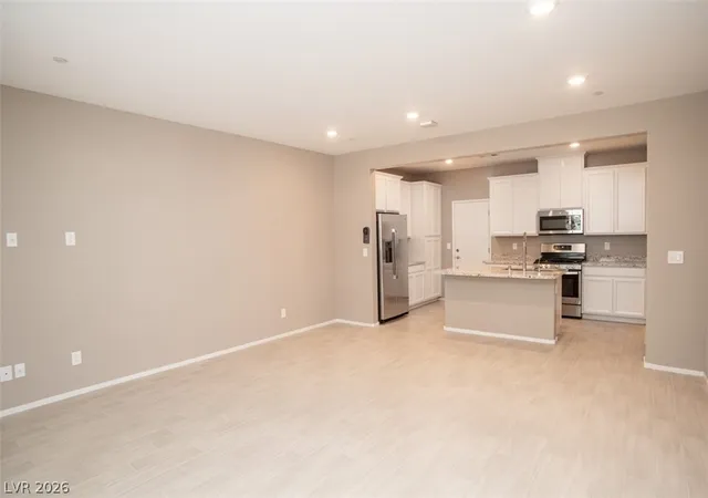 2nd image of 9 Alamere Falls Dr, Las Vegas, NV 89138 | MLS# 2785158