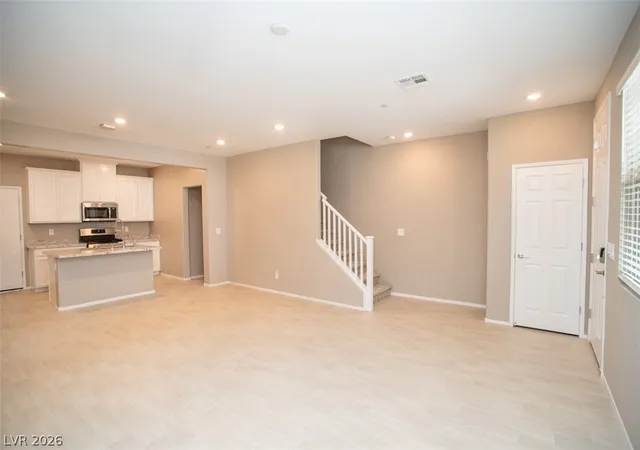 4th image of 9 Alamere Falls Dr, Las Vegas, NV 89138 | MLS# 2785158