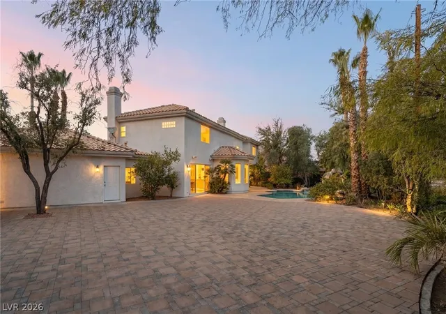 Photo 3 of Sale Pending at 1700 Fairgate Ct, Las Vegas, NV 89117 | MLS# 2785422 | Listing updated on 2026-07-22