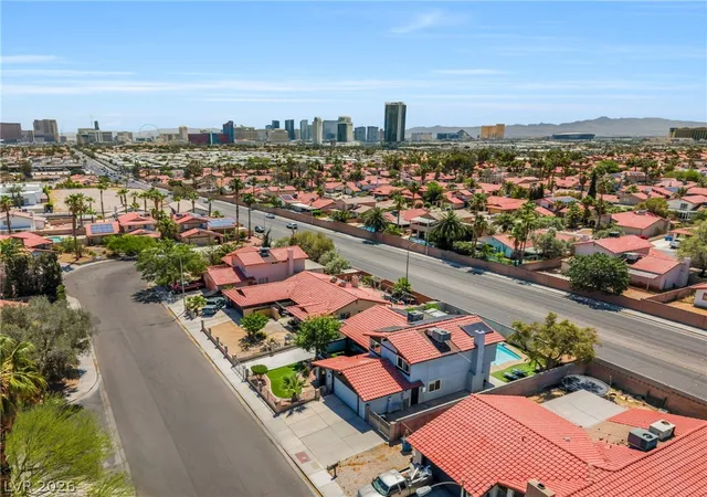 Homes for sale in Las Vegas, NV | 5301 Kalmia Dr, Las Vegas, NV 89103 | MLS# 2785471