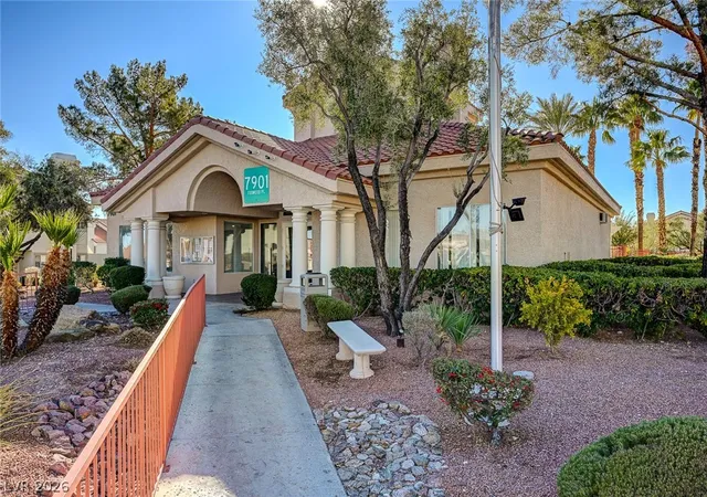 2nd image of 7905 Lago Vis Ln, Las Vegas, NV 89145