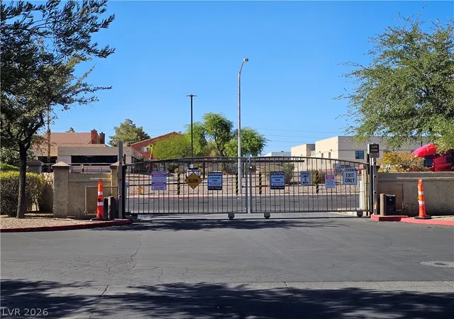 Homes for sale in Las Vegas, NV | 4400 S Jones Boulevard, Las Vegas, NV 89103 | Houzeo