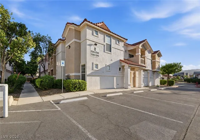 3rd image of 8555 W Russell Rd, Las Vegas, NV 89113