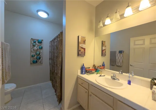 Homes for sale in Las Vegas, NV | 5250 S Rainbow Boulevard, Las Vegas, NV 89118 | Houzeo