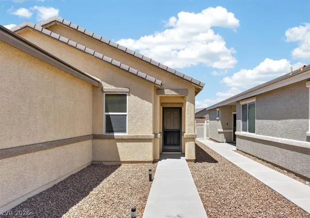 Photo 4 of Single family home for sale at 961 Aspen Cliff Dr, Henderson, NV 89011 | MLS# 2785883 | Listing updated on 2026-10-07