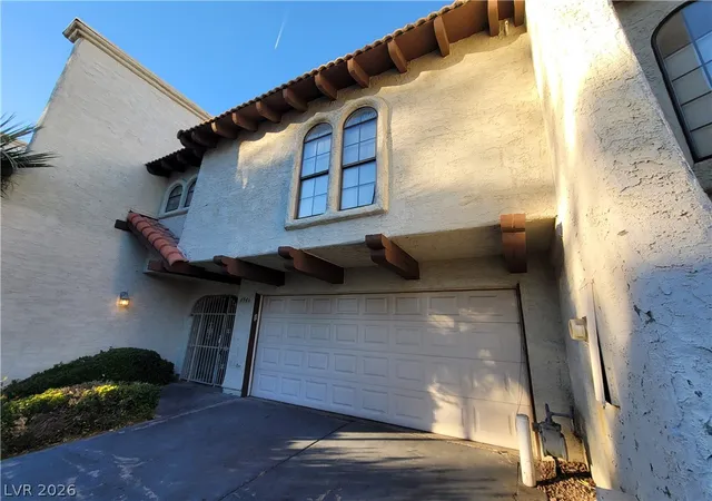 Townhouse for sale at 4946 Mozart Dr, Las Vegas, NV 89146 | MLS# 2785279
