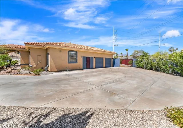 Photo 4 of Single family home for sale at 1301 Marina Del Rey Ct, Las Vegas, NV 89117 | MLS# 2786063 | Listing updated on 2026-09-30