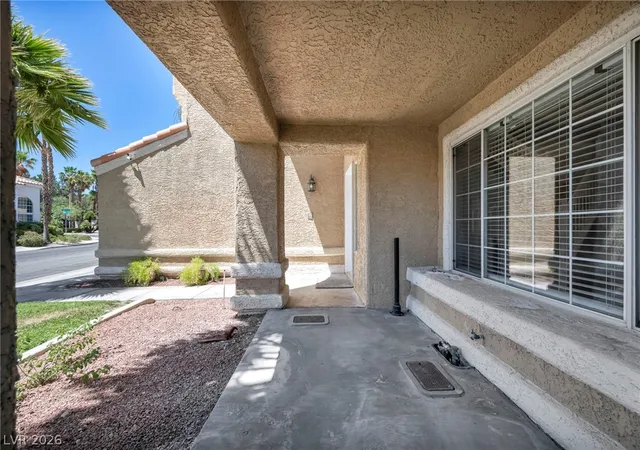 Photo 4 of Sale Pending at 9236 Jadecrest Dr, Las Vegas, NV 89134 | MLS# 2786051 | Listing updated on 2026-07-16