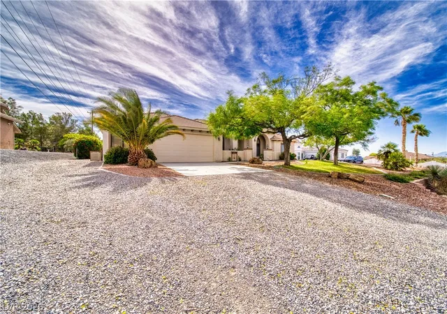 2nd image of 2061 Iroquois Ave, Pahrump, NV 89048 | MLS# 2786295