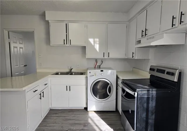 Photo 3 of Sale Pending at 2937 Stewart Ave, Las Vegas, NV 89101 | MLS# 2786676 | Listing updated on 2026-08-17