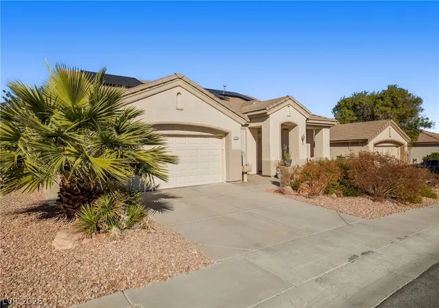 2nd image of 2154 Eagle Watch Dr, Henderson, NV 89012 | MLS# 2786692