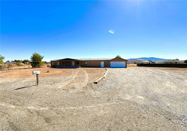 Homes for sale in Pahrump, NV | 4850 Pontiac Cir, Pahrump, NV 89048 | MLS# 2786682