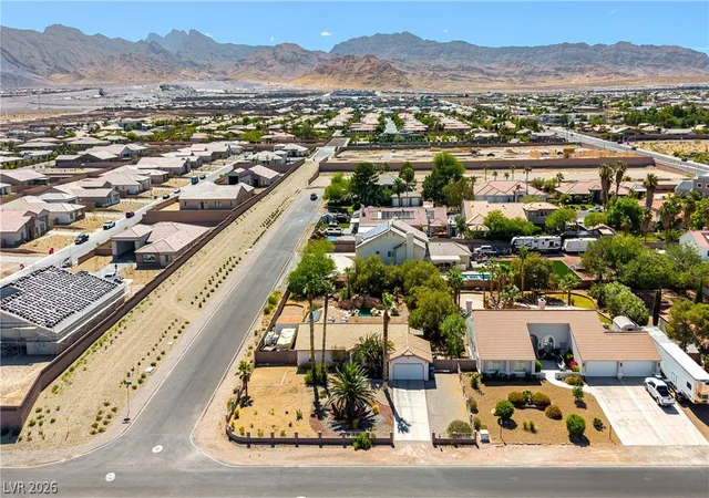 Photo 2 of Single family home for sale at 5525 N Tee Pee Ln, Las Vegas, NV 89149 | MLS# 2786217 | Listing updated on 2026-07-25