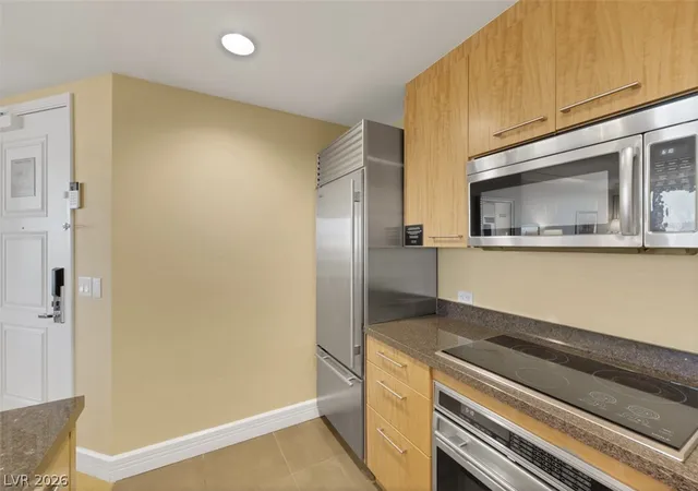 Photo 3 of Condo for sale at 2000 Fashion Show Dr #3921, Las Vegas, NV 89109 | MLS# 2786308 | Listing updated on 2026-08-27