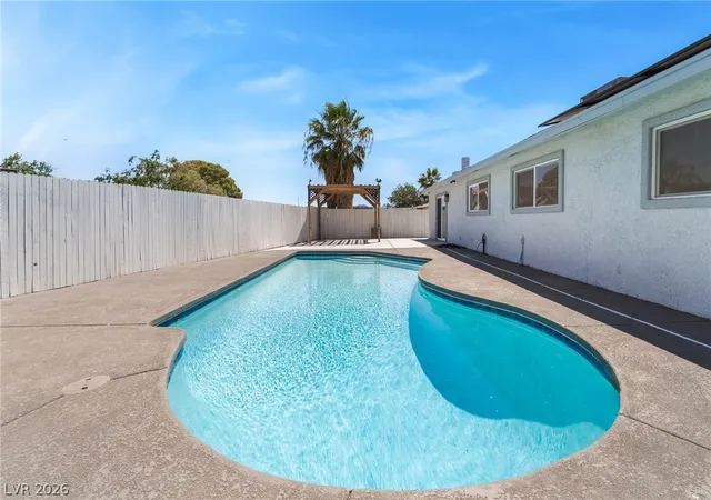 39th image of 431 Scenic Dr, Henderson, NV 89002 | MLS# 2785215