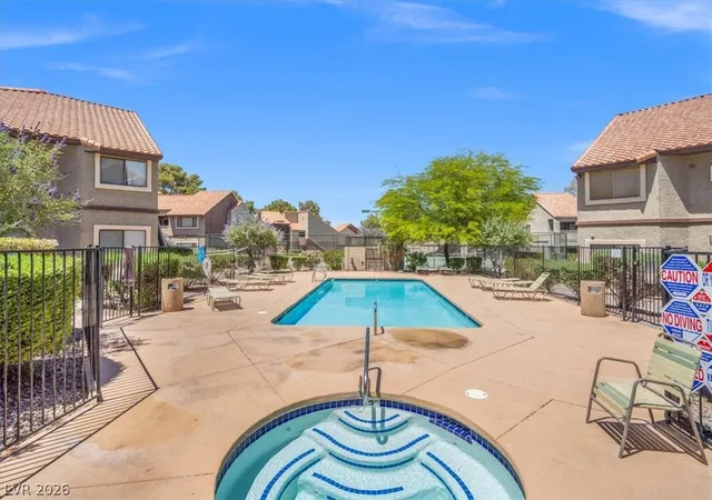 Homes for sale in Las Vegas, NV | 5066 S Rainbow Boulevard, Las Vegas, NV 89118 | Houzeo