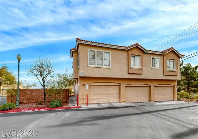 2nd image of 104 Harbor View Dr #104, Boulder City, NV 89005 | MLS# 2787383