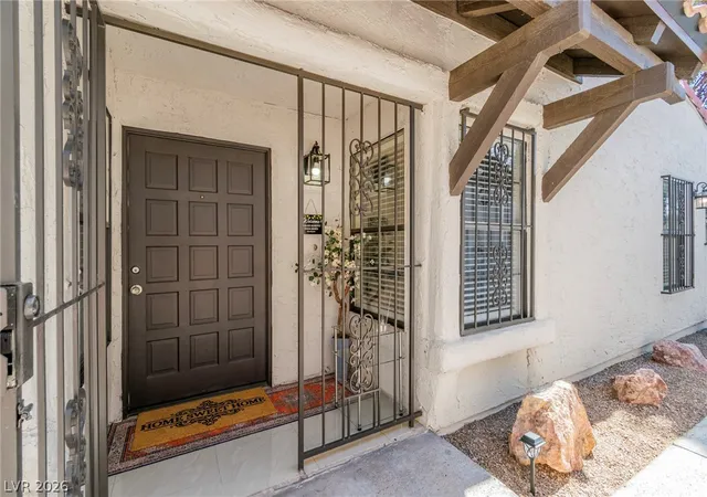5th image of 4214 Whippoorwill Cir, Las Vegas, NV 89121 | MLS# 2787361