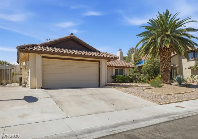 Photo 3 of Sale Pending at 6417 Vinecrest Ave, Las Vegas, NV 89108 | MLS# 2787438 | Listing updated on 2026-06-24