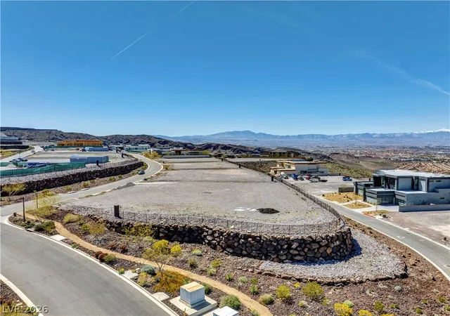 3rd image of 1 Sky Arc Ct, Henderson, NV 89012 | MLS# 2787775