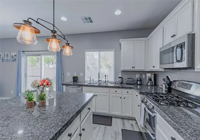 Photo 3 of Single family home for sale at 5661 Belgrano Vista Dr, Las Vegas, NV 89118 | MLS# 2788039 | Listing updated on 2026-06-03