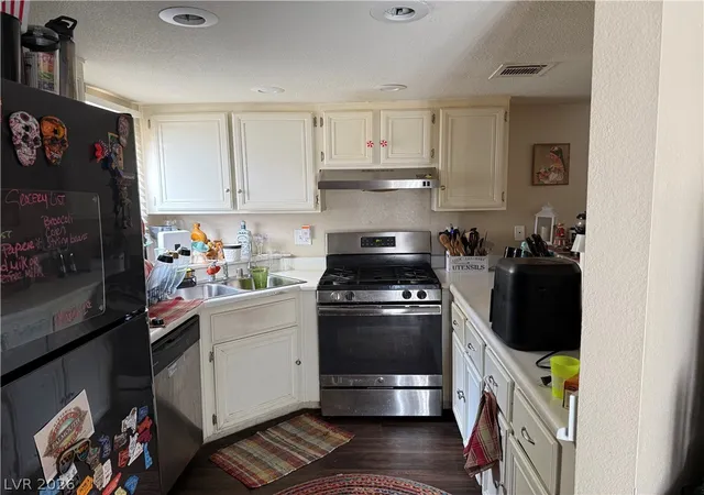 4th image of 850 N Sloan Ln, Las Vegas, NV 89110