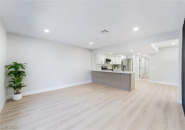 5th image of 3743 Colonial Dr, Las Vegas, NV 89121 | MLS# 2788037