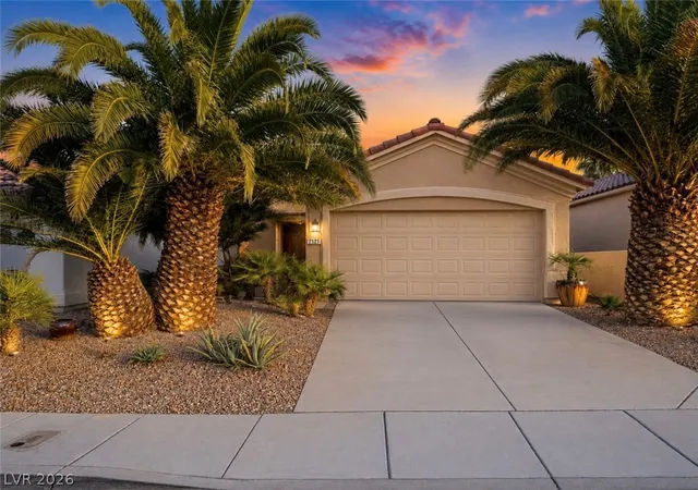 2nd image of 2121 Sunset Vista Ave, Henderson, NV 89052 | MLS# 2787691