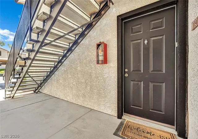 2nd image of 2451 N Rainbow Blvd #1090, Las Vegas, NV 89108 | MLS# 2786958