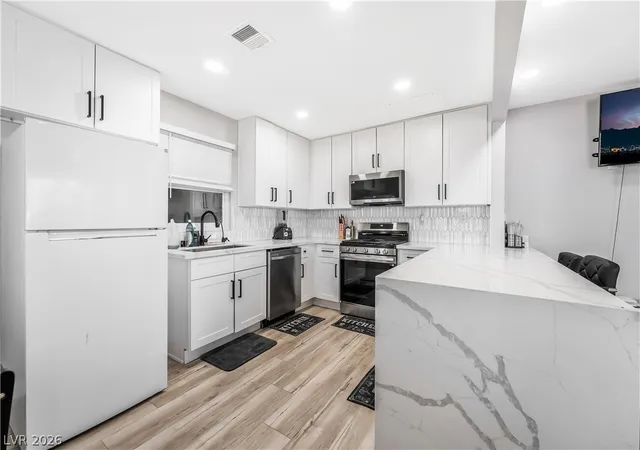 2nd image of 113 Elm St, Henderson, NV 89015 | MLS# 2788280