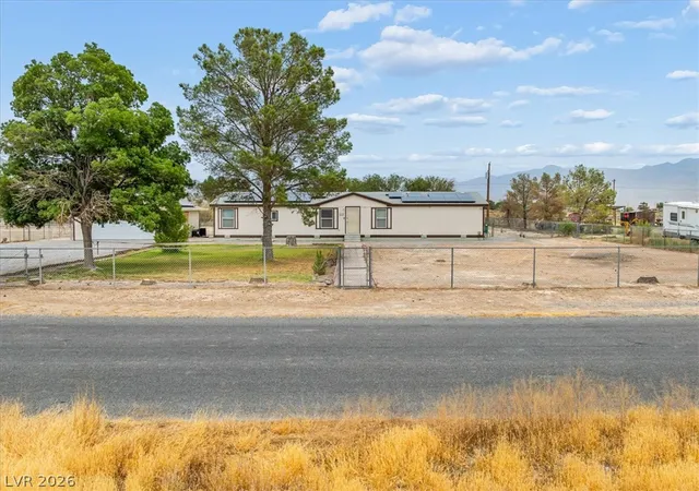Photo 3 of Manufactured home for sale at 1670 Gee St, Pahrump, NV 89060 | MLS# 2787722 | Listing updated on 2026-08-27