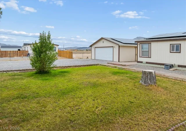 Photo 4 of Manufactured home for sale at 1670 Gee St, Pahrump, NV 89060 | MLS# 2787722 | Listing updated on 2026-08-27