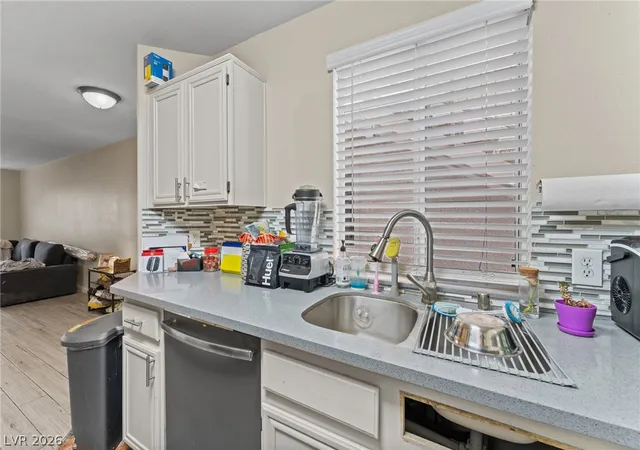 2nd image of 3125 N Buffalo Dr, Las Vegas, NV 89128