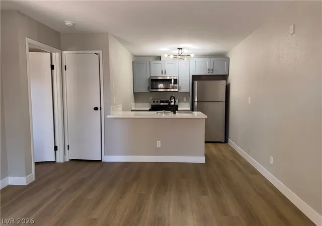 Listing Photo 5 - Condo for sale in building located at 3602 Gaylord Dr, Las Vegas, NV 89103 - Unit #158