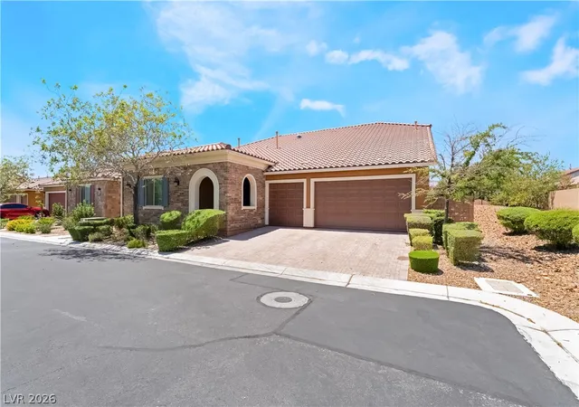 Photo 2 of Single family home for sale at 6011 Vista Clara St, Las Vegas, NV 89148 | MLS# 2788704 | Listing updated on 2026-09-01