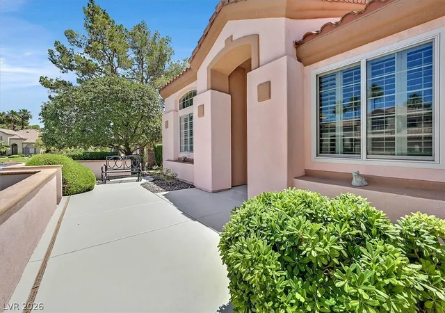 Photo 2 of Single family home for sale at 1925 Spyglass Dr, Henderson, NV 89074 | MLS# 2788932 | Listing updated on 2026-07-23