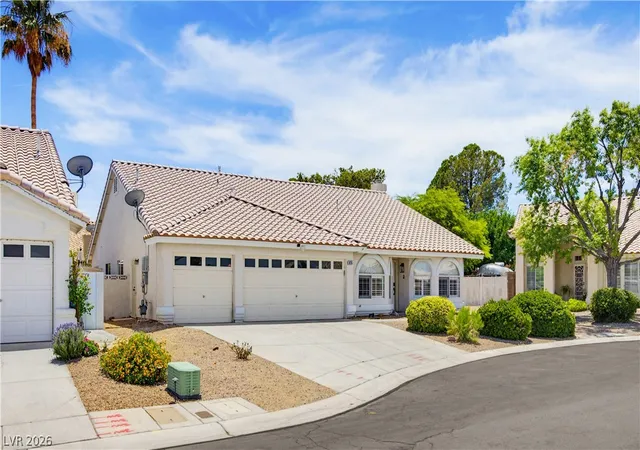 Photo 3 of Single family home for sale at 825 Royal Moon Ave, Las Vegas, NV 89123 | MLS# 2788486 | Listing updated on 2026-08-03