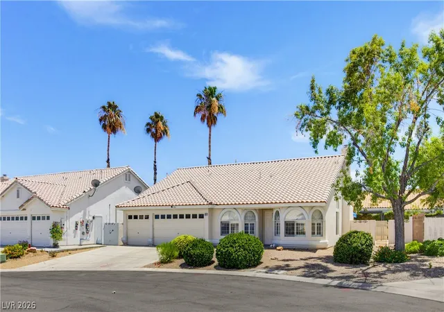 Photo 3 of Single family home for sale at 825 Royal Moon Ave, Las Vegas, NV 89123 | MLS# 2788486 | Listing updated on 2026-08-03